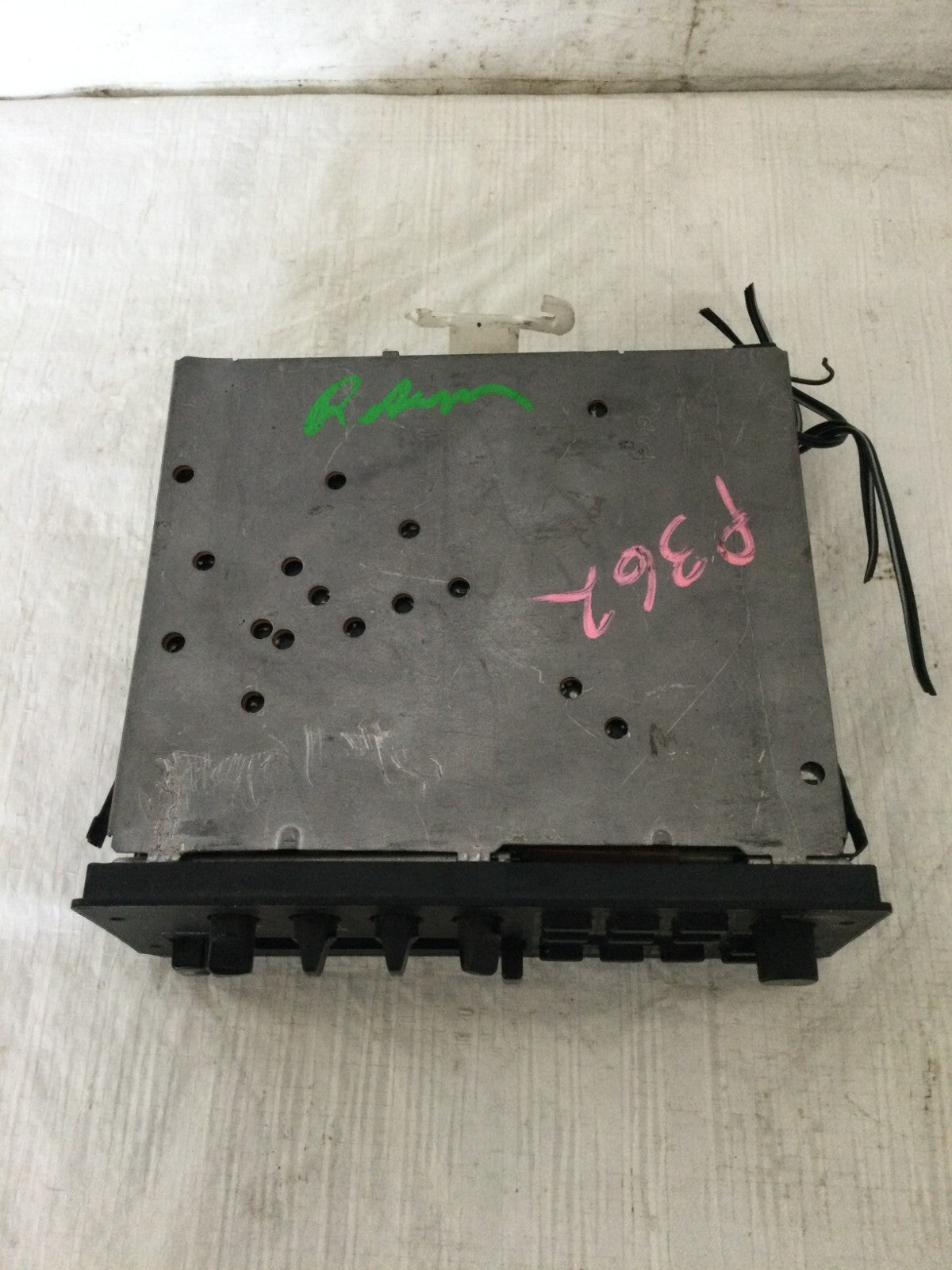 1991 Ford F-150 F150 AM FM Stereo Radio Cassette Player F2AF-19B132-AB OEM