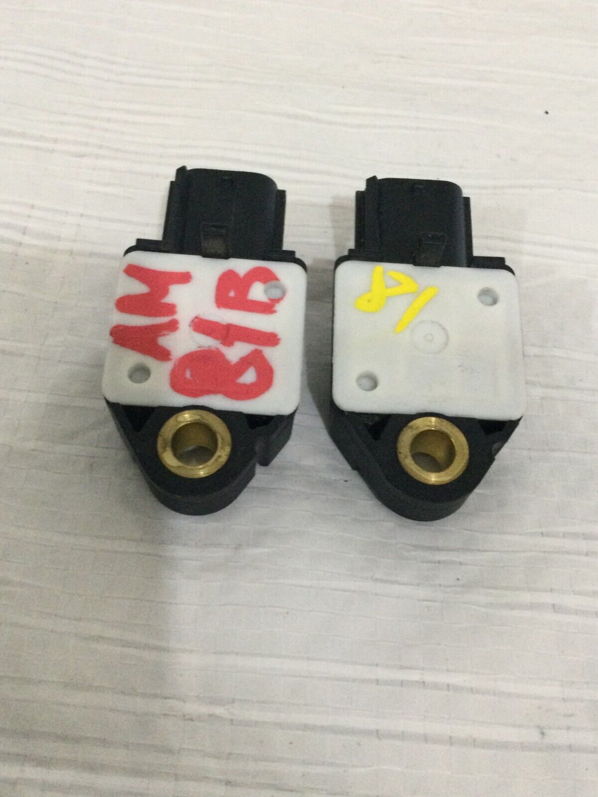89831-02090 89831-01010 2009 2010 Toyota Corolla Front Crash Impact Sensor OEM