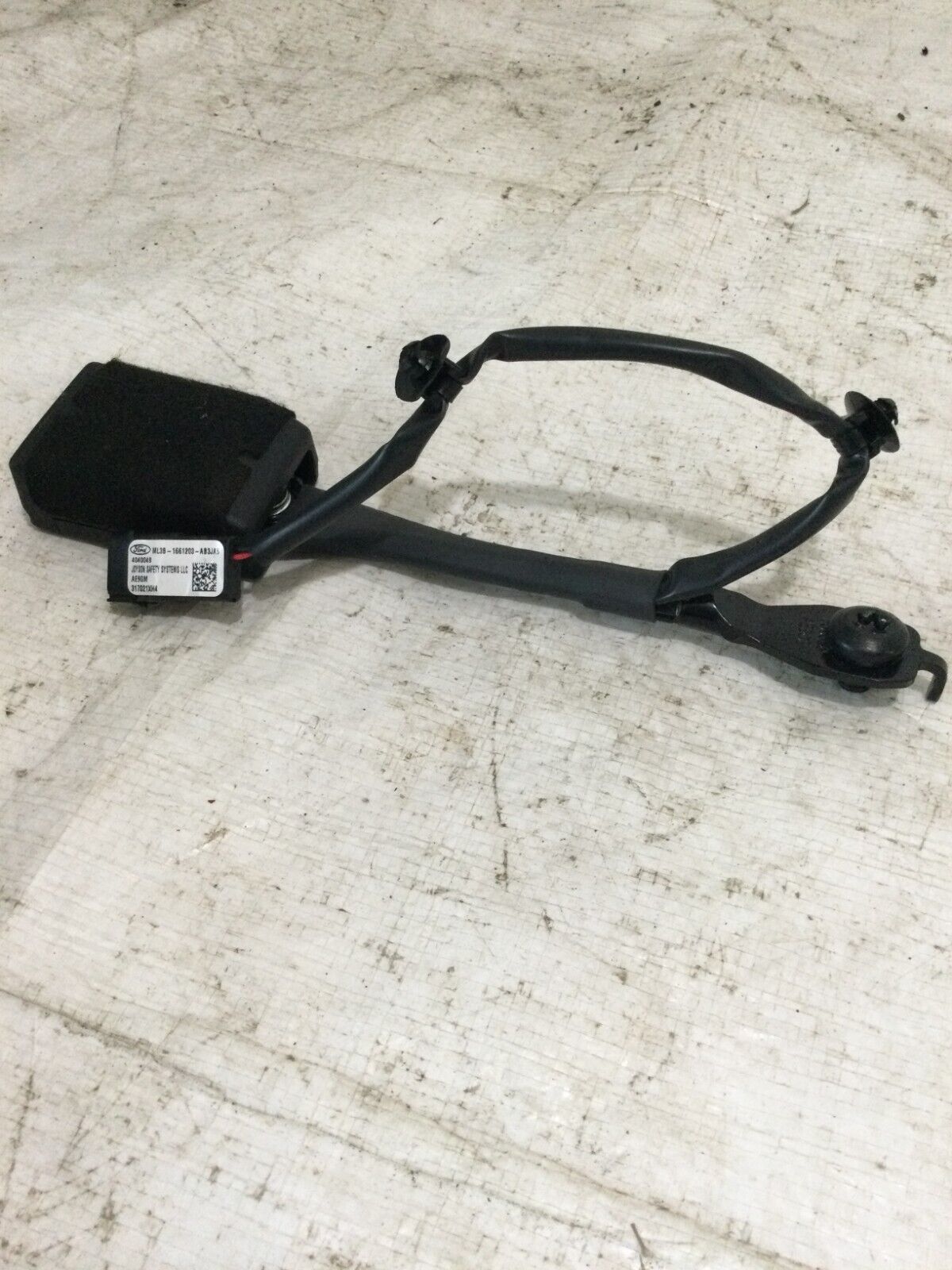 2023 Ford F-150 F150 Front Left Driver Side Seat Belt Buckle Latch OEM