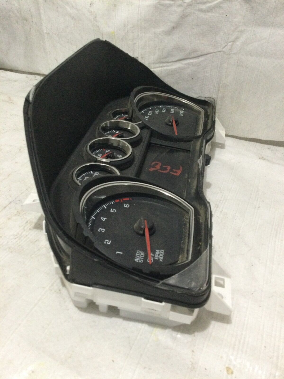 2021 Chevrolet Silverado 1500 Speedometer Gauges Instrument Cluster KPH 84960228