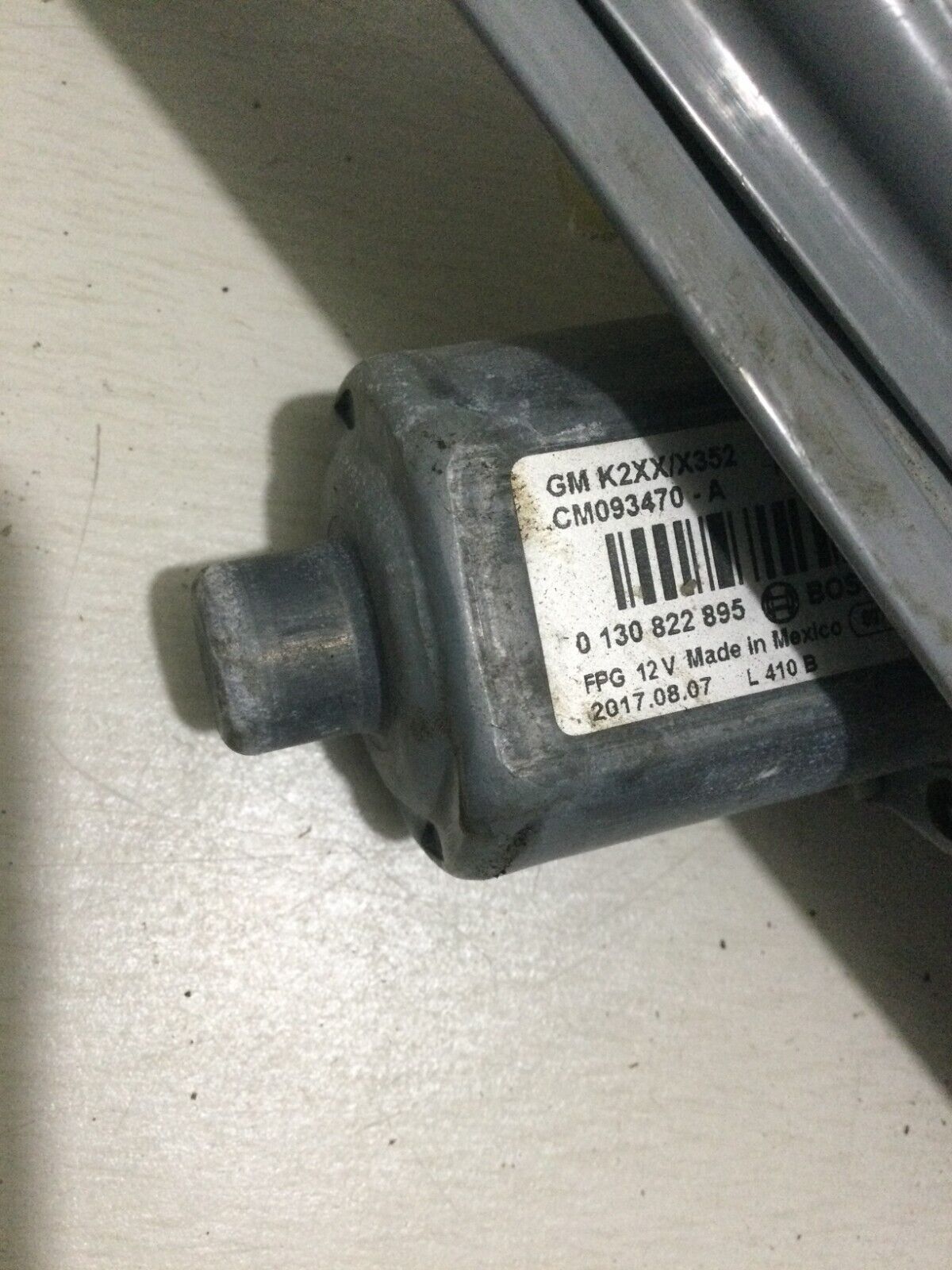 2018 Chevrolet Silverado 1500 Front Right Window Regulator Motor OEM