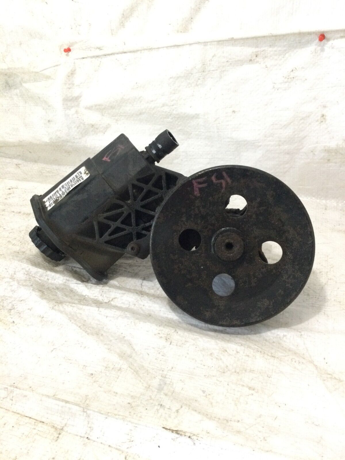 Power Steering Pump w/Pulley 52113925AK 2006 Dodge Ram 3500 5.9L Diesel