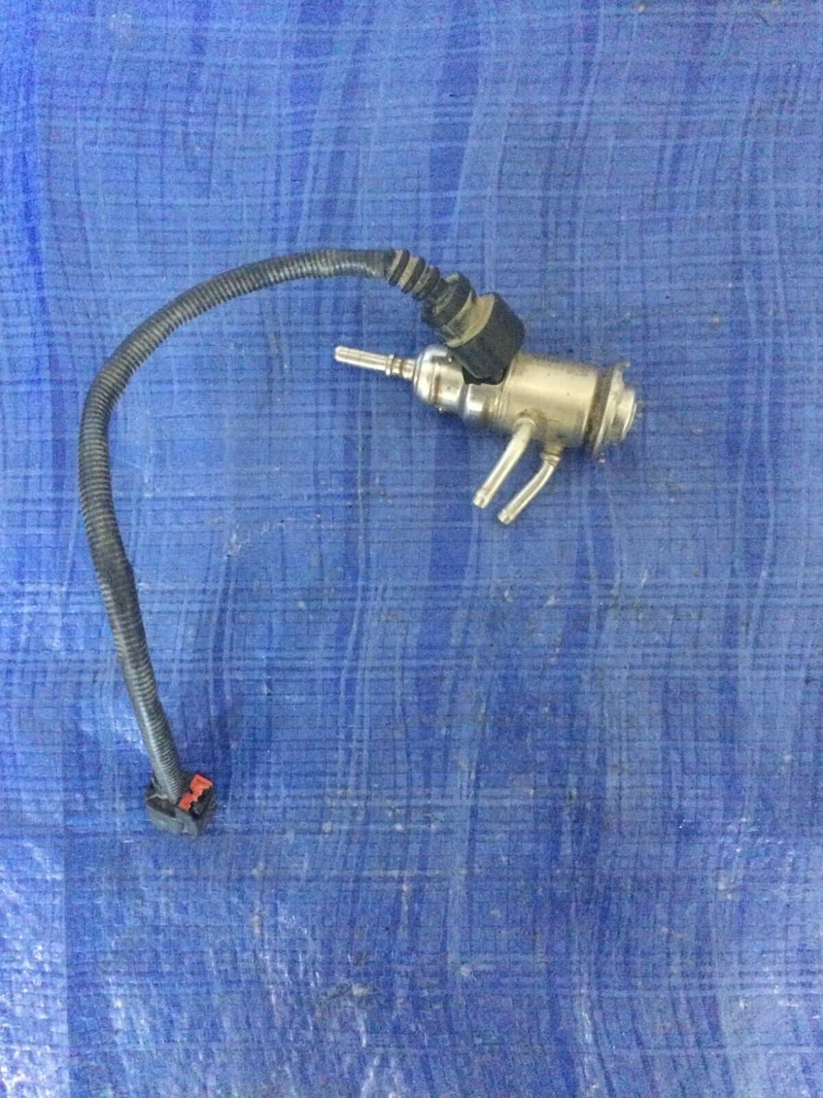12670033 OEM GM Silverado HD, Sierra HD DEF Diesel Fluid Injector