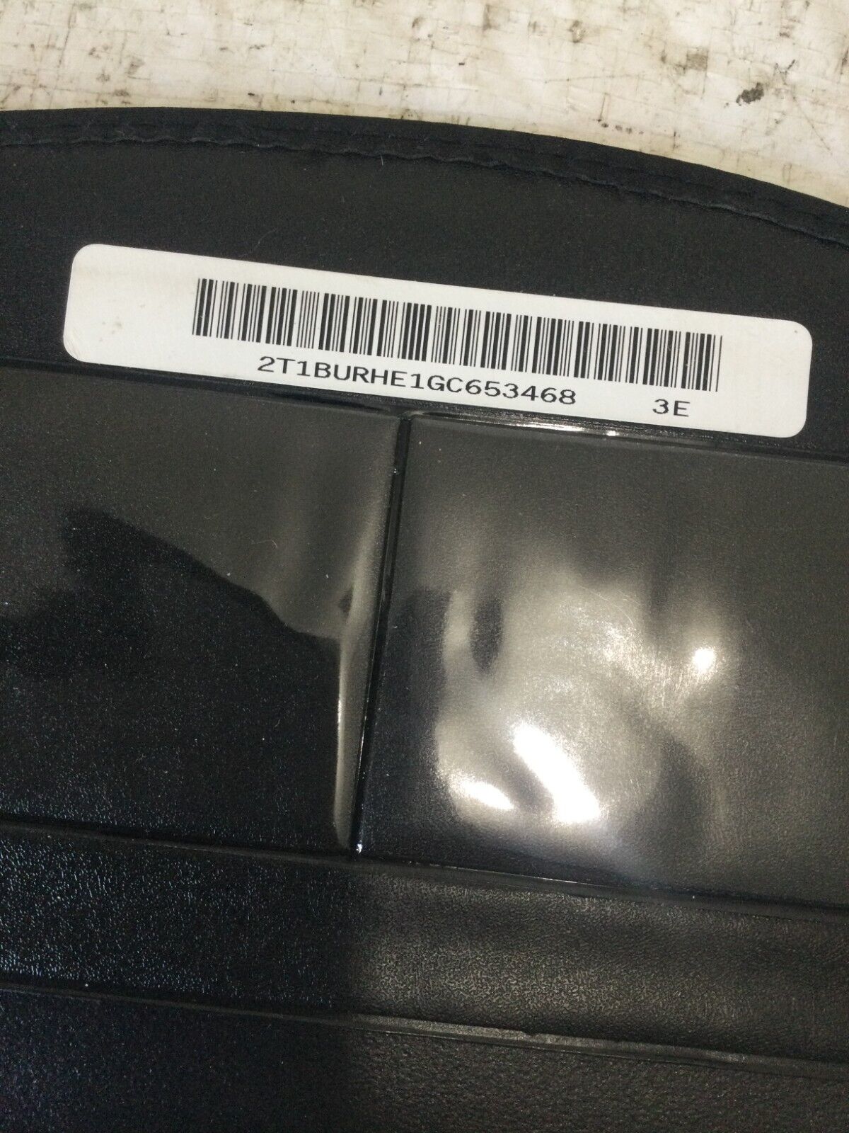 2016 Toyota Corolla Owners Manual w/ Black carrying case OEM