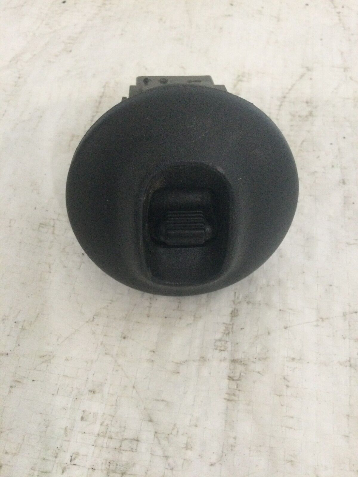 Rear Right Window Switch with Bezel 2003-2005 Ram 1500 2500 3500 OEM 56007695AC