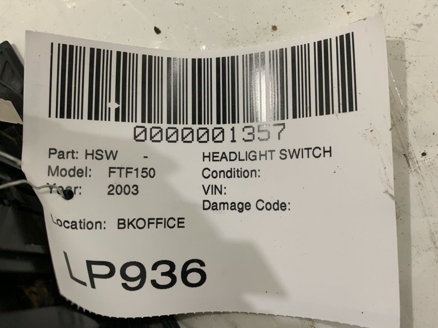 2001-2003 FORD F-150 Headlight W/ Fog Light Switch OEM