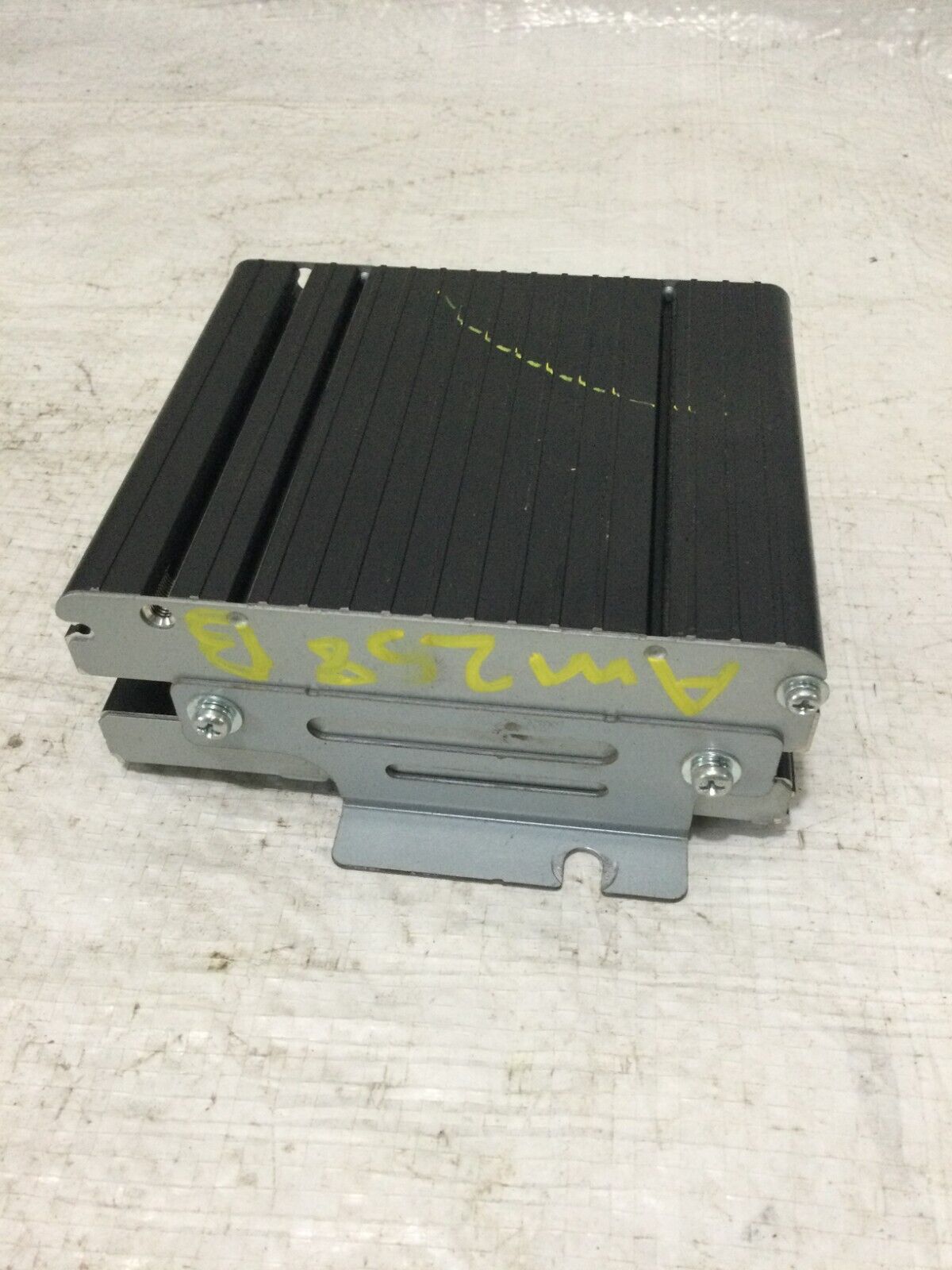 Jeep 2017 Patriot Radio Stereo Amplifier Amp OEM