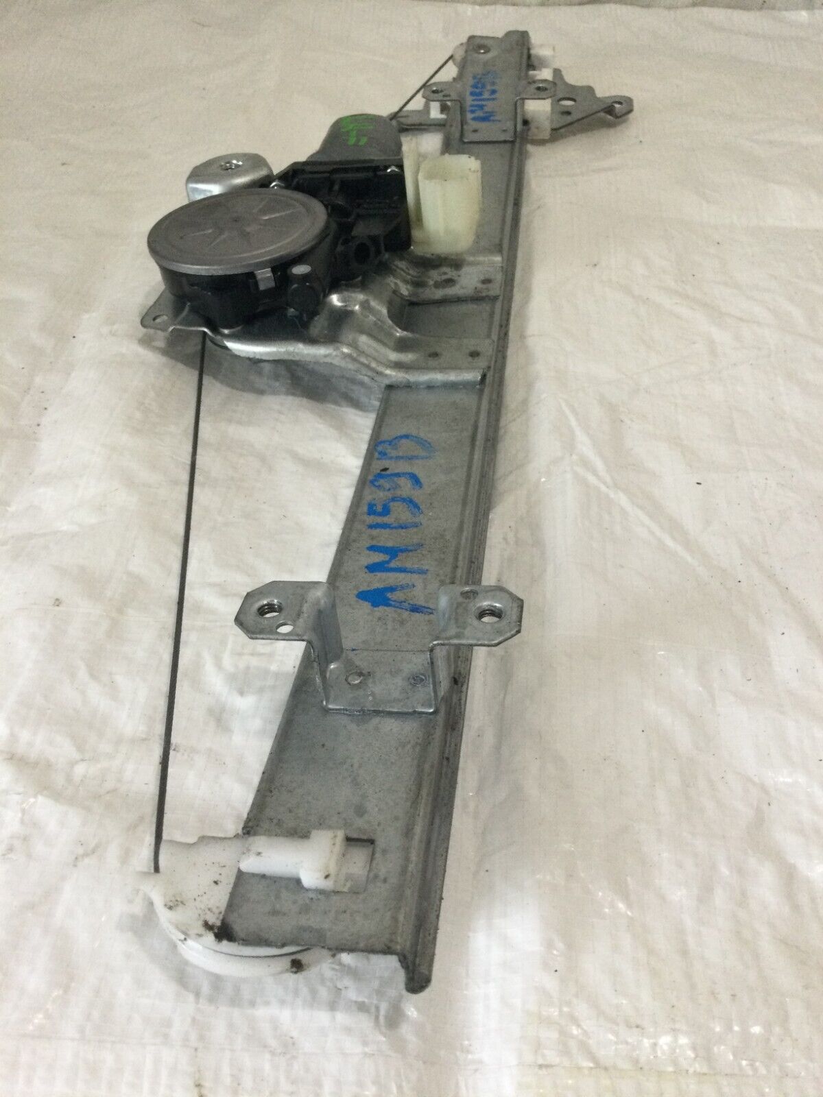2020 Nissan Rogue Front Left Power Window Regulator Motor OEM