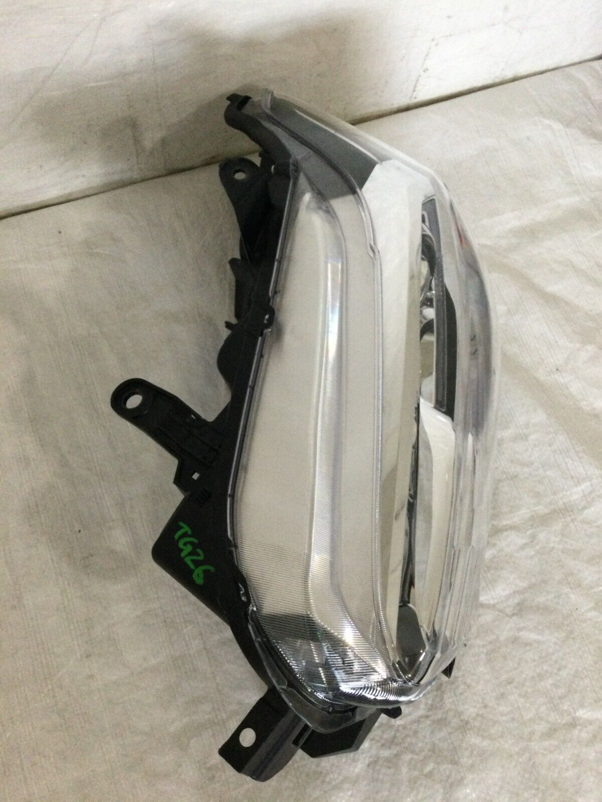 2022 Toyota Tacoma Headlight Head Light Driver Left LH Halogen OEM