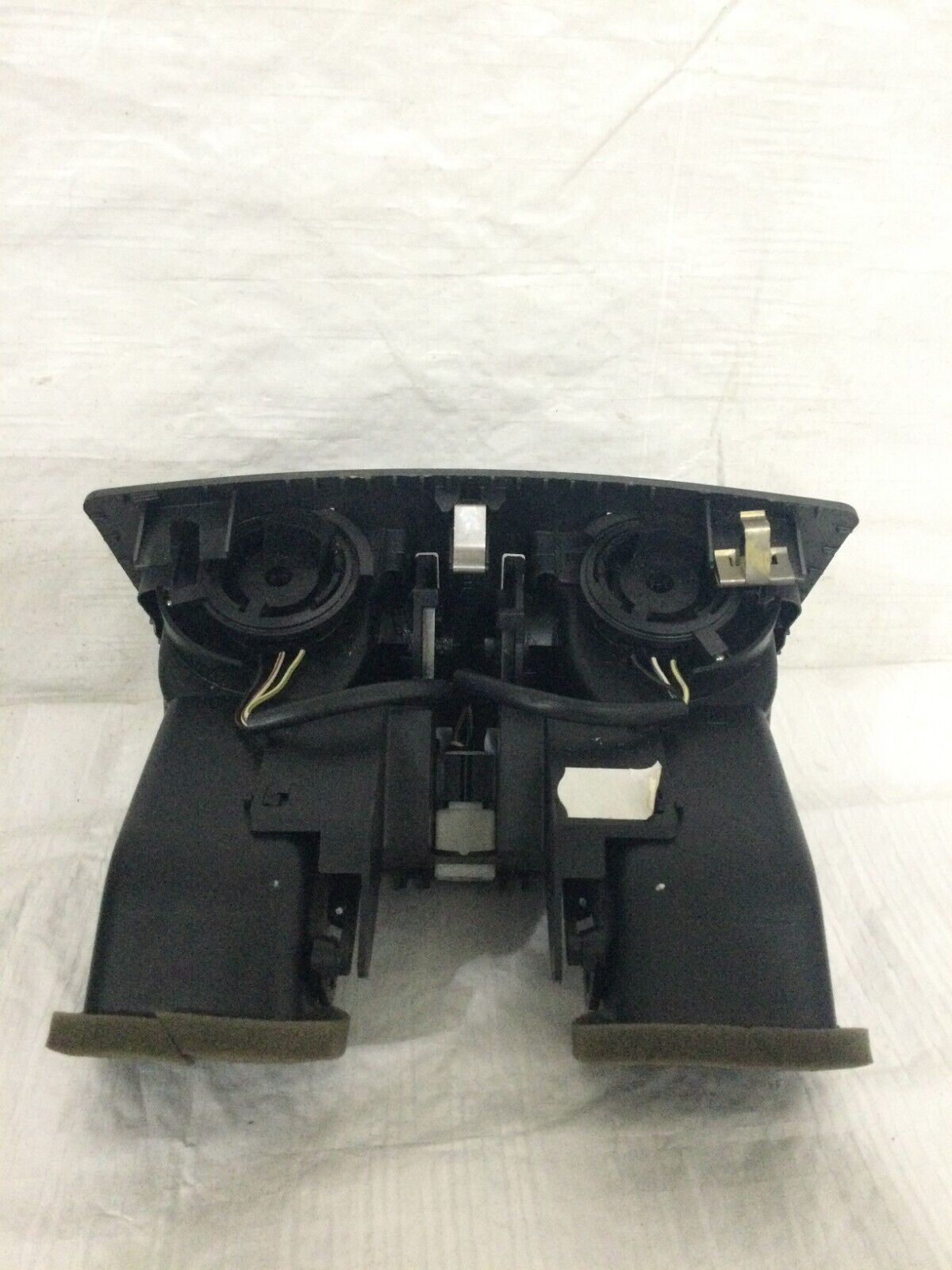 02-08 BMW E65 E66 745Li REAR CENTER CONSOLE A/C AC AIR HEATER VENT OEM 7002395