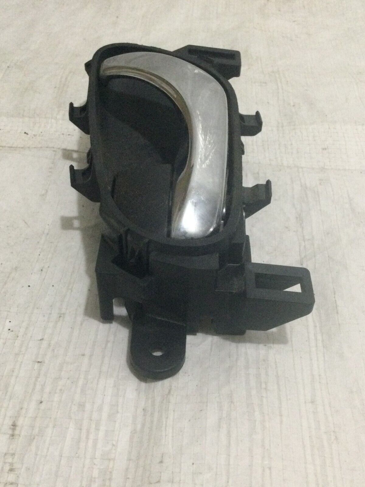 2020 Nissan Rogue Front Left Interior Door Handle OEM