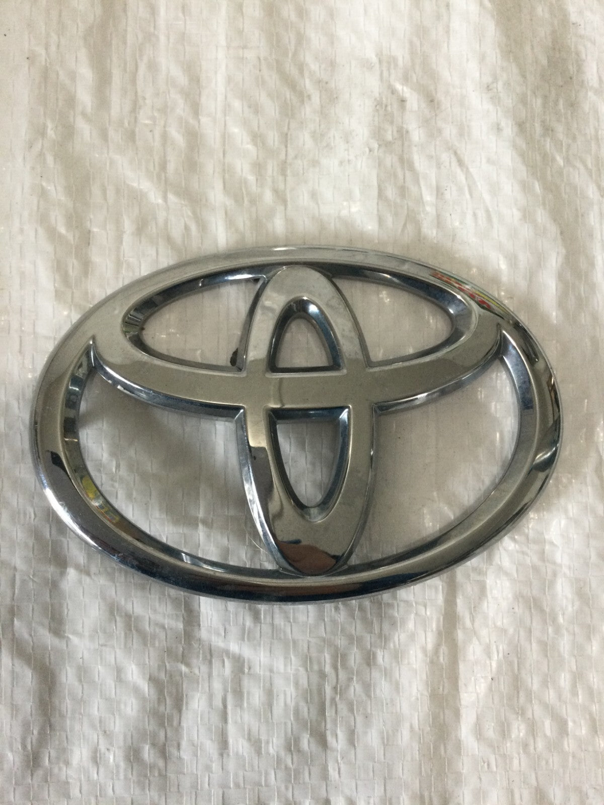 14 15 16 Toyota Corolla Front Grille Emblem Chrome Badge Sign Logo Genuine OEM