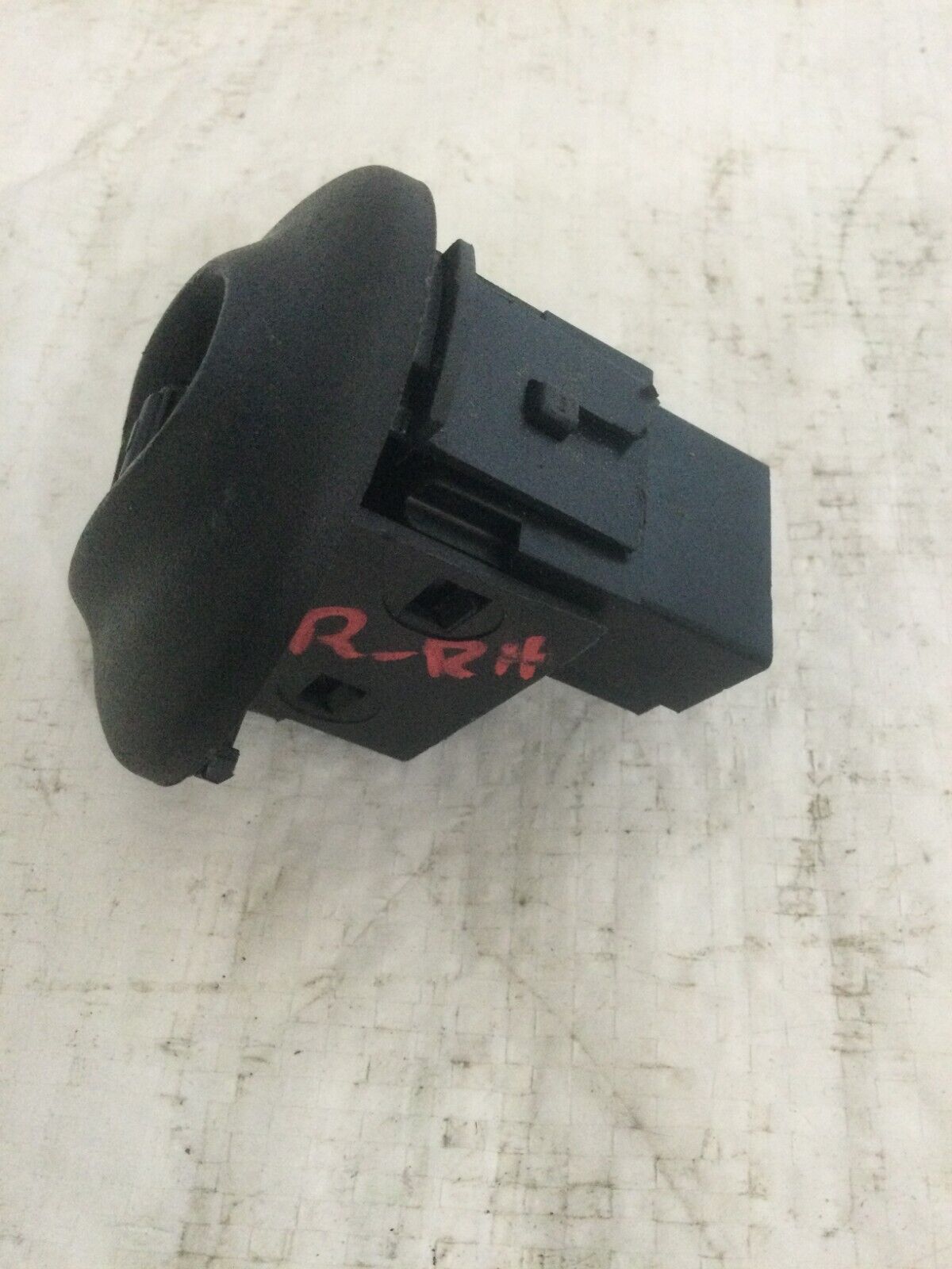 Rear Right Window Switch with Bezel 2003-2005 Ram 1500 2500 3500 OEM 56007695AC
