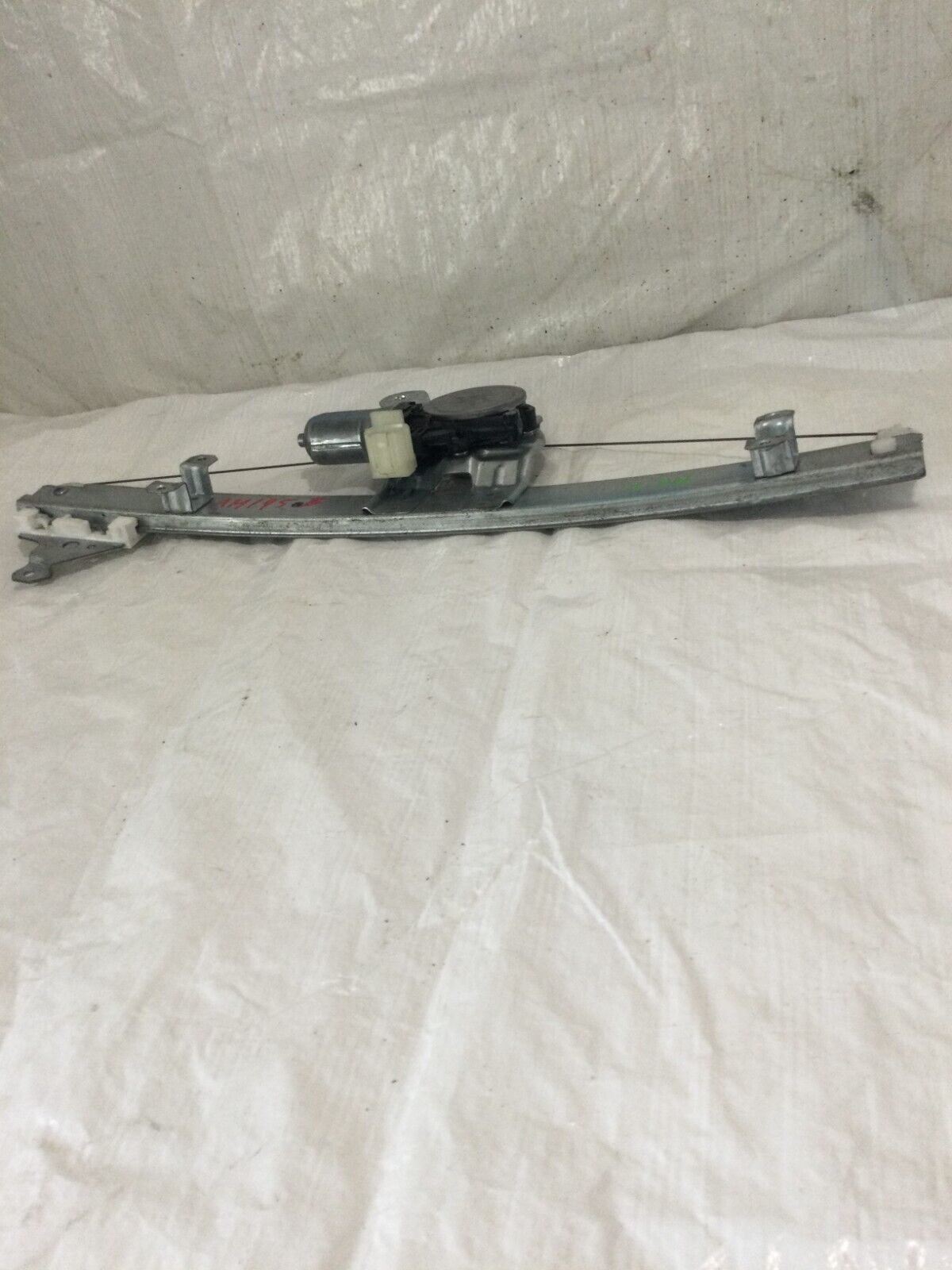 2020 Nissan Rogue Front Right Power Window Regulator Motor OEM