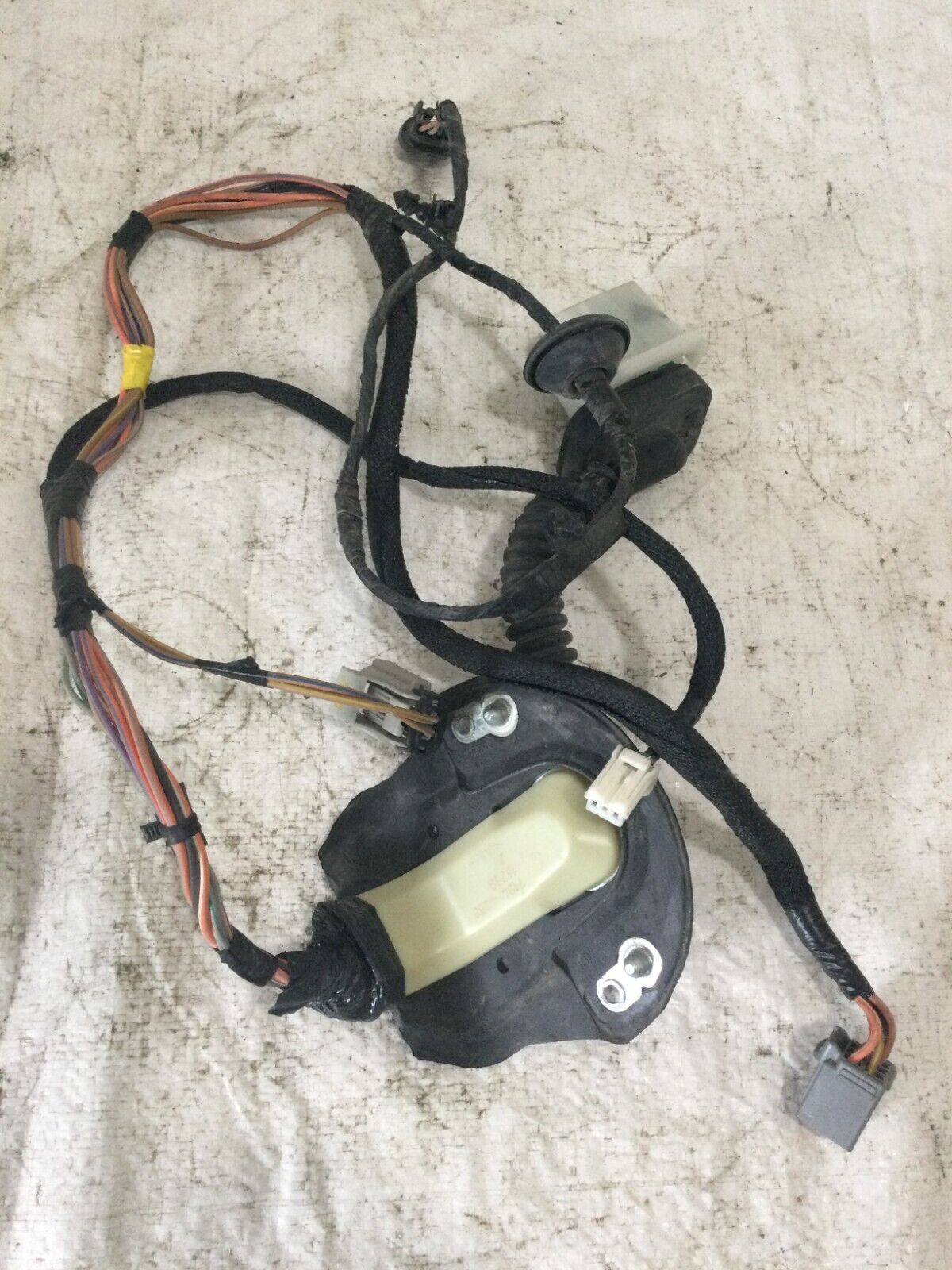 Rear Right Door Wiring Harness 2010-2012 Ram 1500 2500 3500 68053527AA CREW CAB