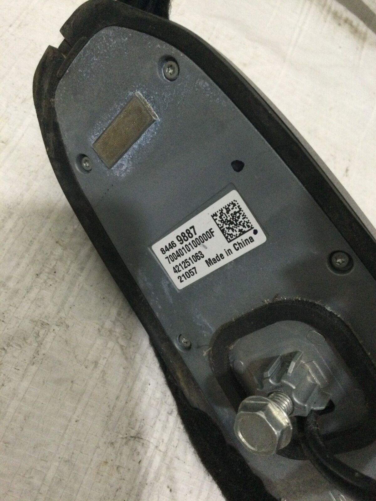 2021 Chevrolet Silverado 1500 Roof Mounted Shark Fin Antenna 84469887 OEM