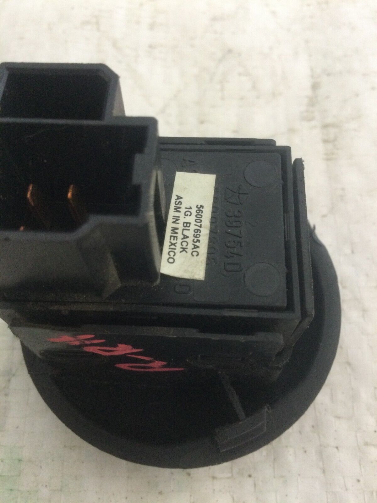 Rear Right Window Switch with Bezel 2003-2005 Ram 1500 2500 3500 OEM 56007695AC