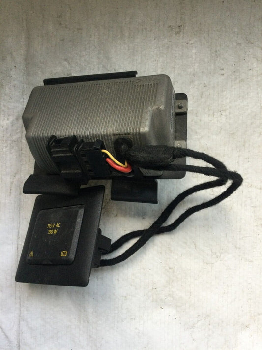 Volkswagen VW Touareg 04-07 Rear Trunk Power Outlet Inverter 7L6907155A