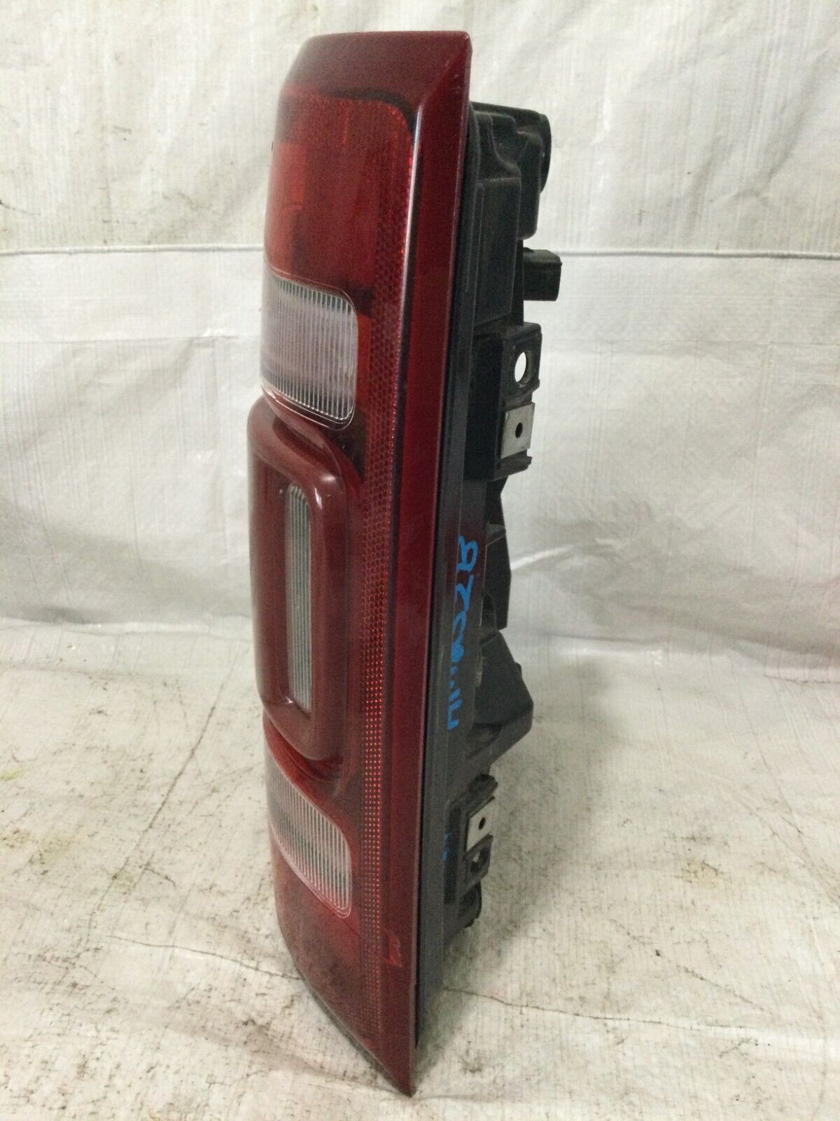 2019-2022 Ram 1500 Rear LH Driver Side Tail Light LED OEM 68262531AF (Chip Mark)