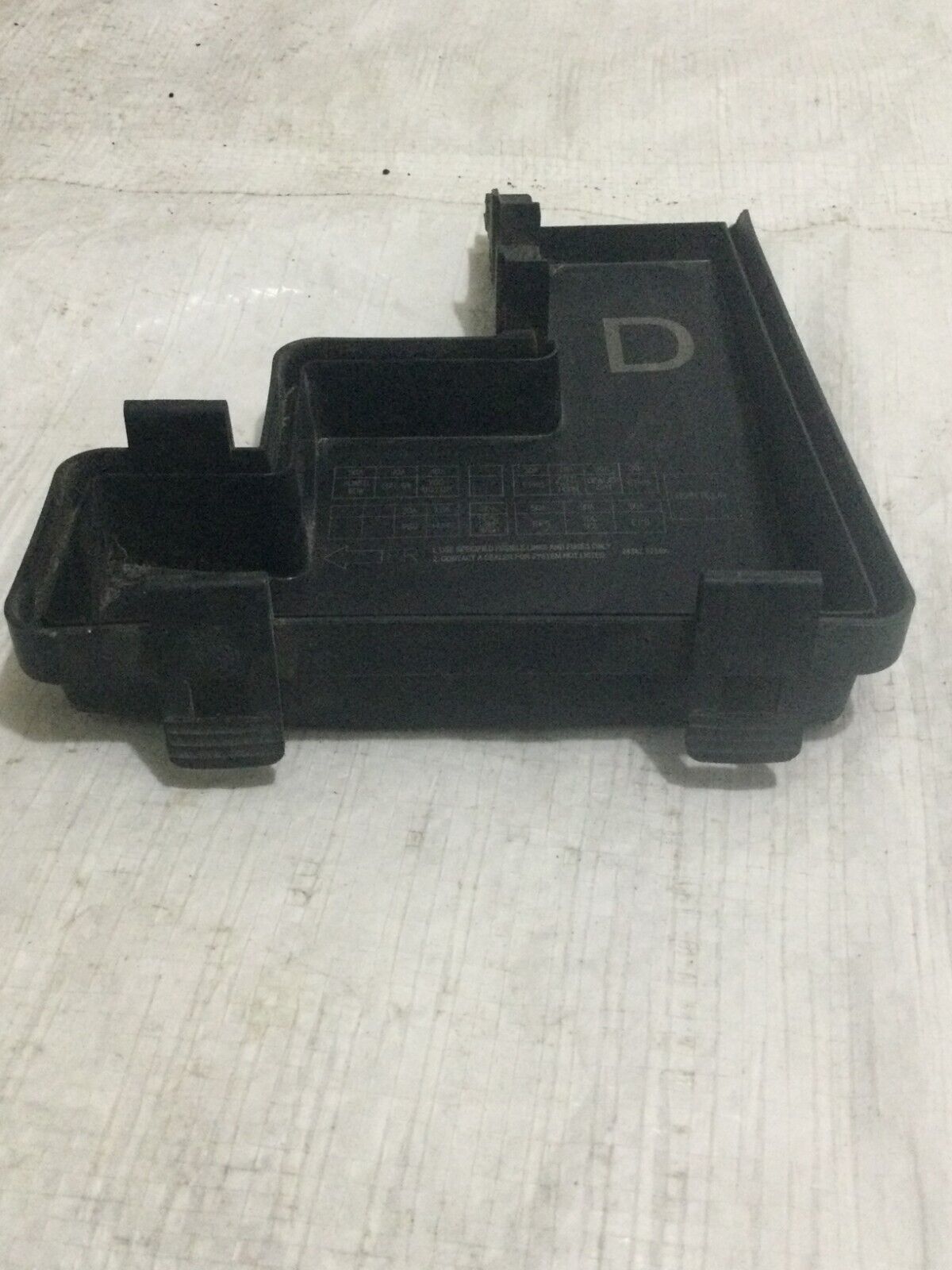 2020 Nissan Rogue Fuse Box LID Cover Panel OEM
