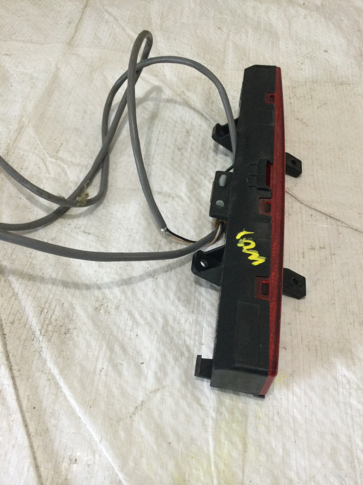 Third Brake Light M35 M45 2006 Infiniti Rear Back High Mounted Stop Lamp OEM