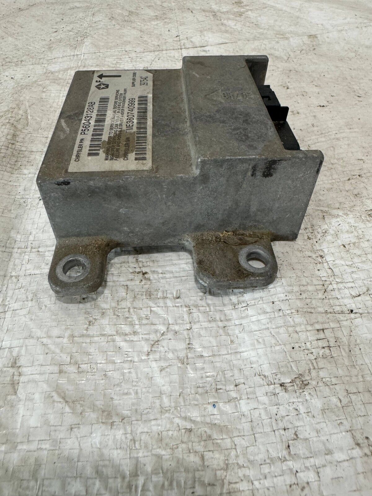 1998 Dodge Ram 2500 SRS Control Module P56043128AB OEM