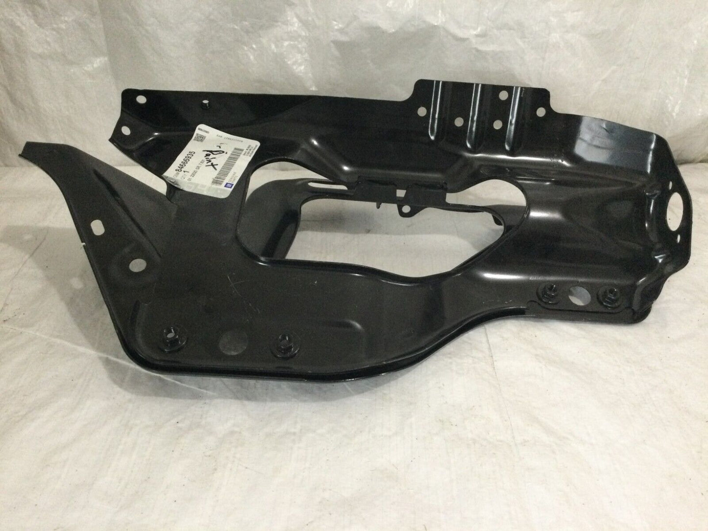 2020 Chevrolet Silverado 1500 Front Driver Left Side Bumper Fascia Bracket LH