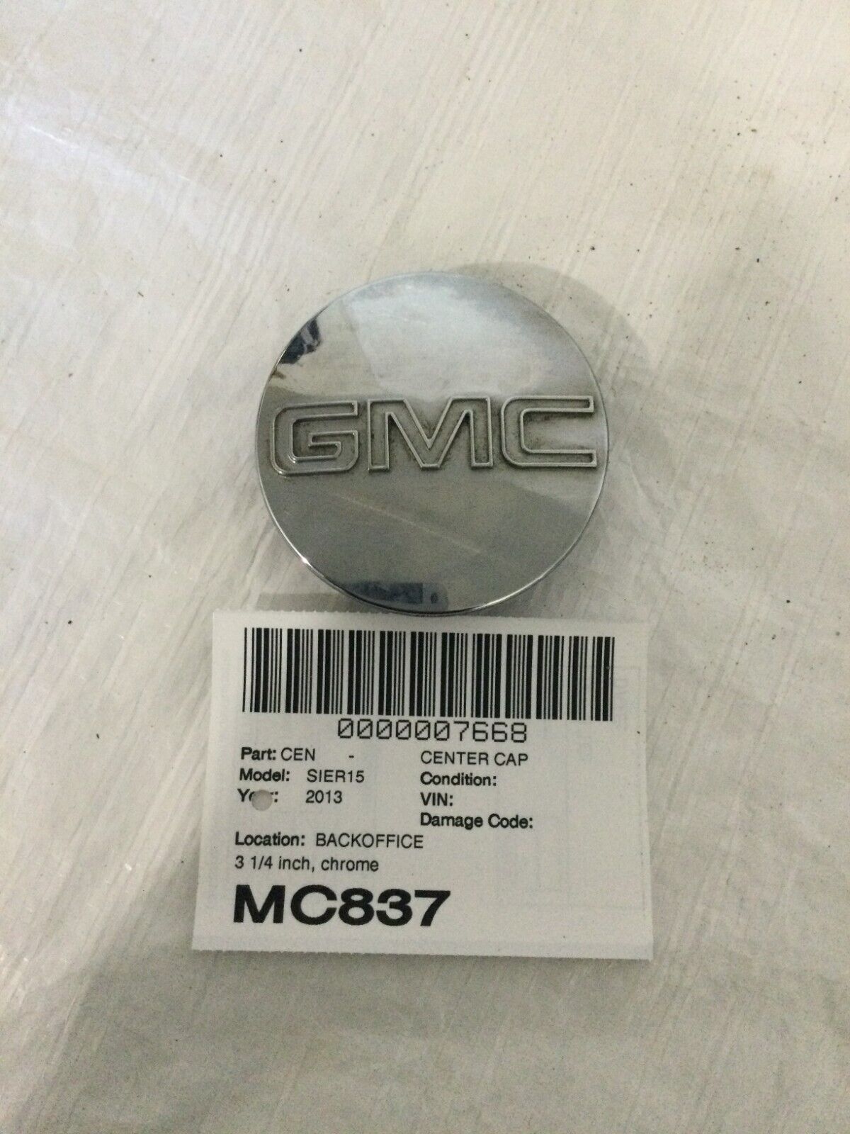 GMC Yukon Sierra Denali Chrome Wheel Center Hub Cover Cap OOEM 9595759