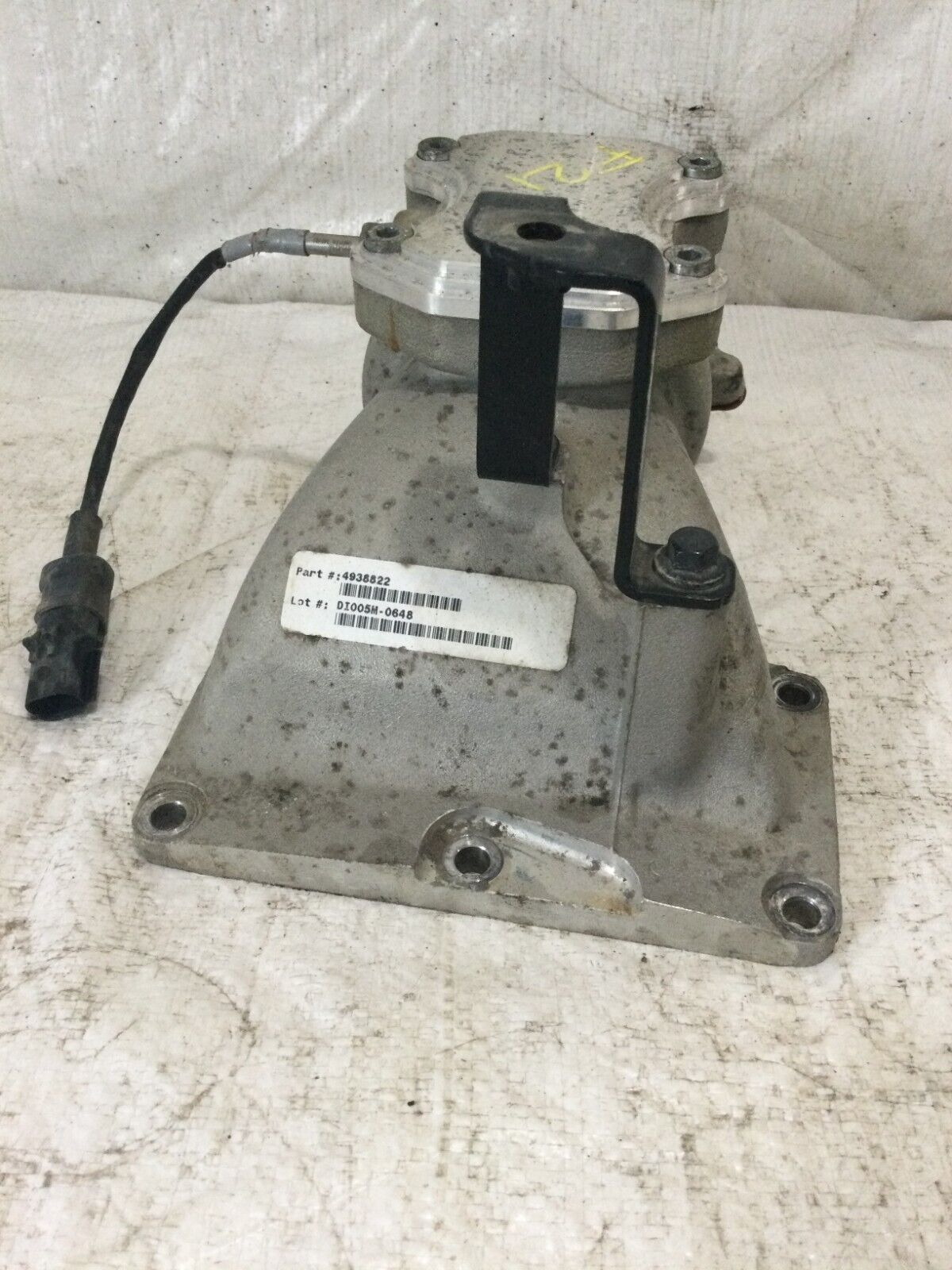 RAM 2500 3500 6.7l Cummins Diesel EGR Intake Horn 2007 OEM