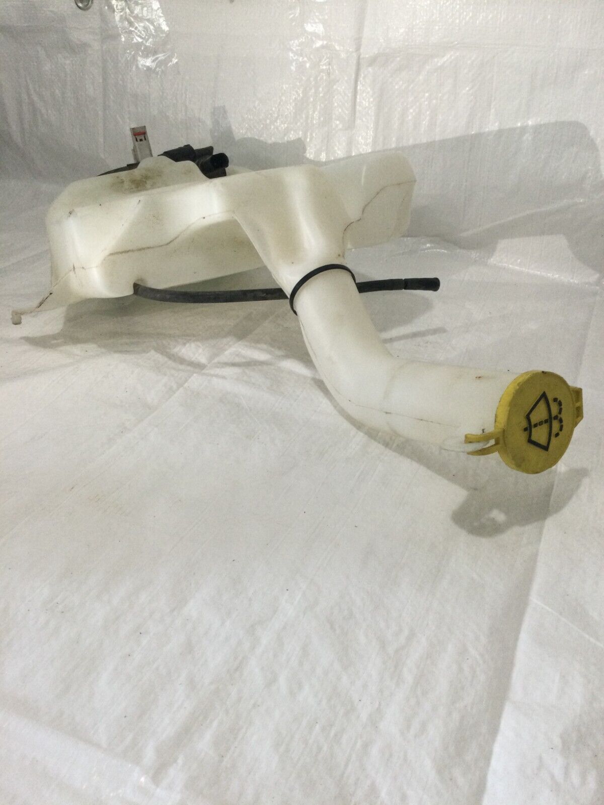 2020 Dodge Grand Caravan Windshield Washer Fluid Reservoir Tank 05113650AD OEM