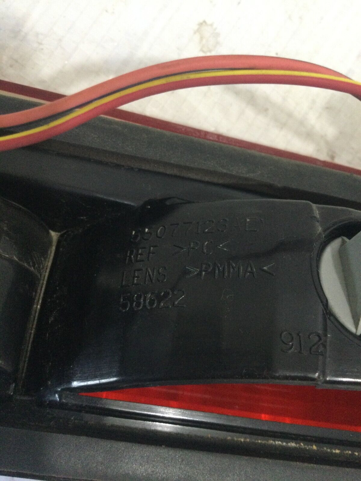 02-08 Dodge 1500 Pickup Third Brake High Mounted Stop Light Lamp  03 04 05 OEM