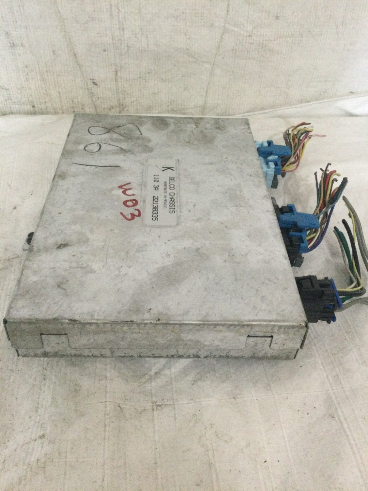 1997 Cadillac Seville Suspension Control Module OEM 22138335