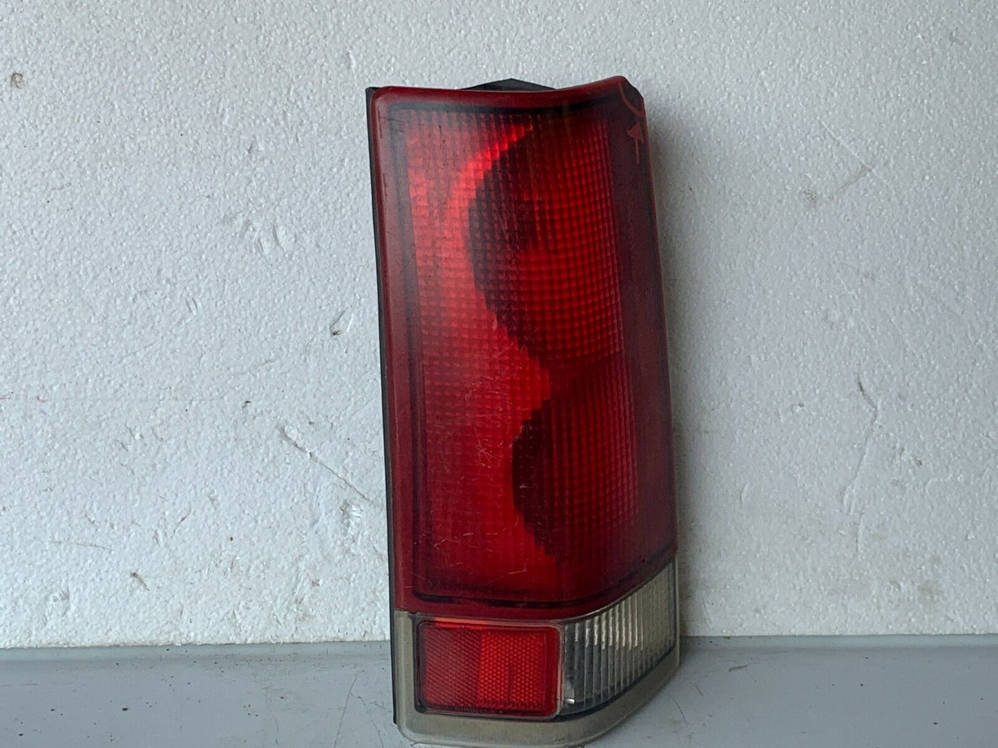 1996-1999 Chevrolet Express GMC Savana Rear Left Driver Side Tail Light Lamp OEM