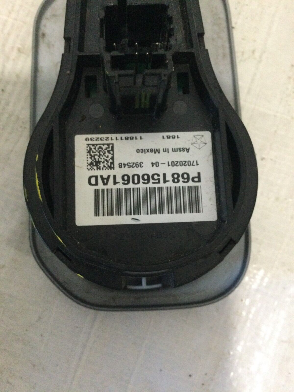 2021 RAM 3500 Headlight Switch W/ Trim OEM 68156061AD OEM