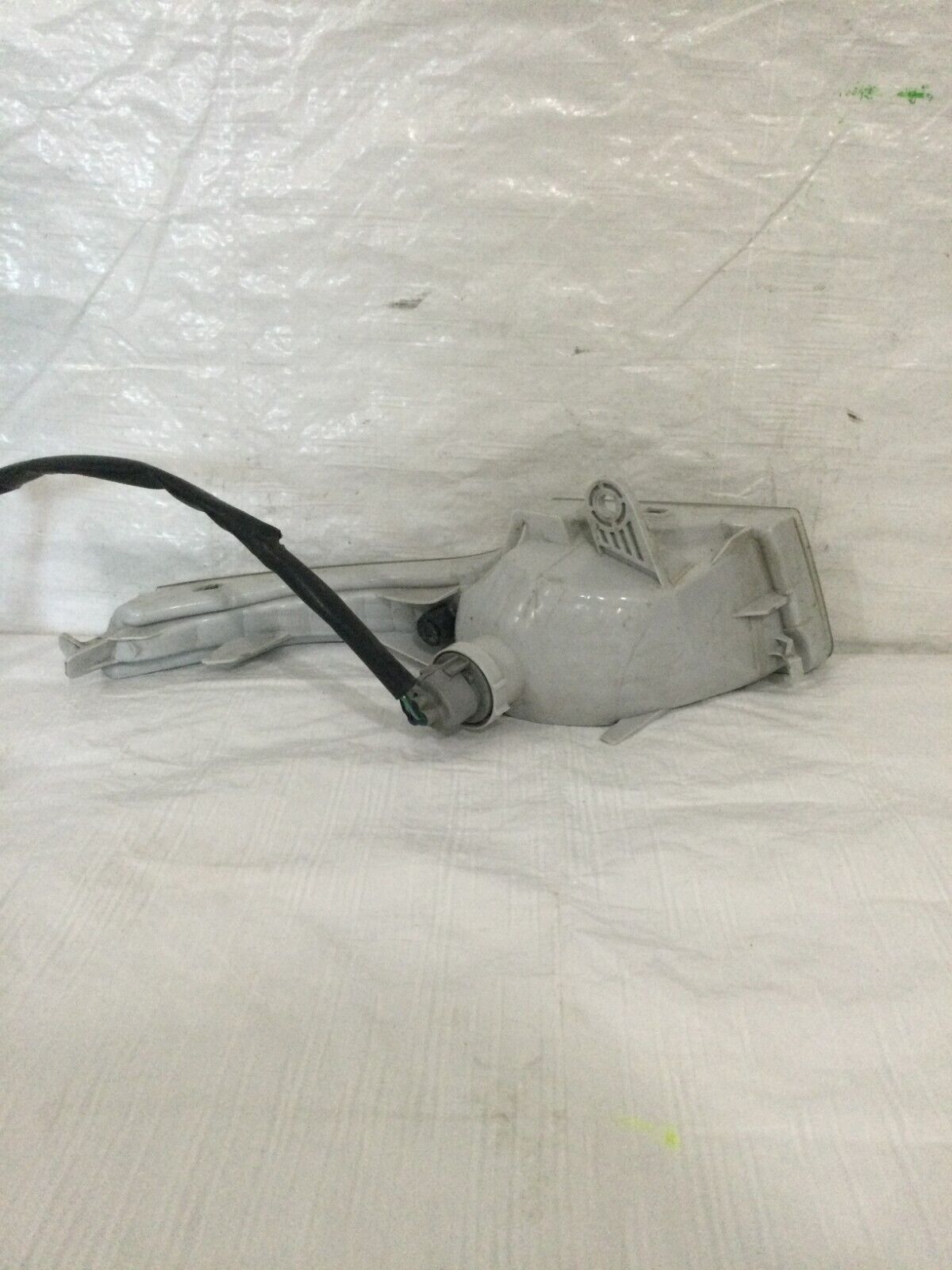Nissan Altima Parking Signal Light Assembly 2013-2015 Passenger Side Sedan