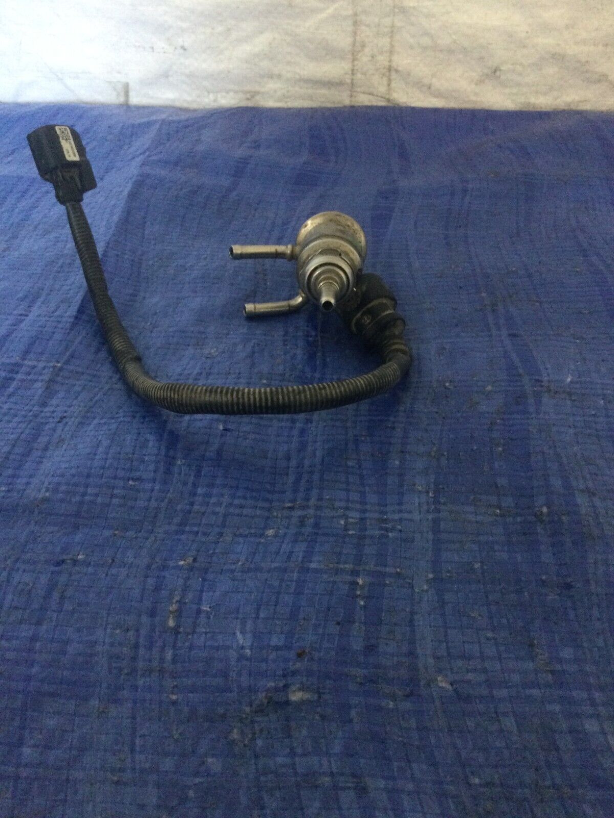 12670033 OEM GM Silverado HD, Sierra HD DEF Diesel Fluid Injector