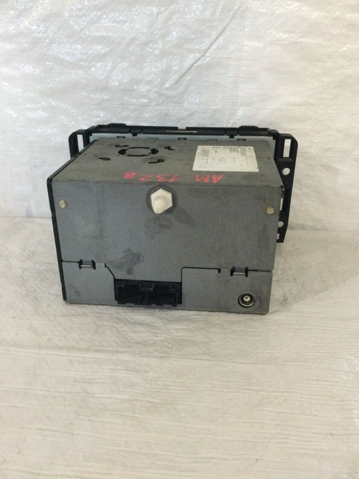Chevy GMC OEM Truck 6 Disc CD, Auxiliary AM/FM Radio GM 28076179