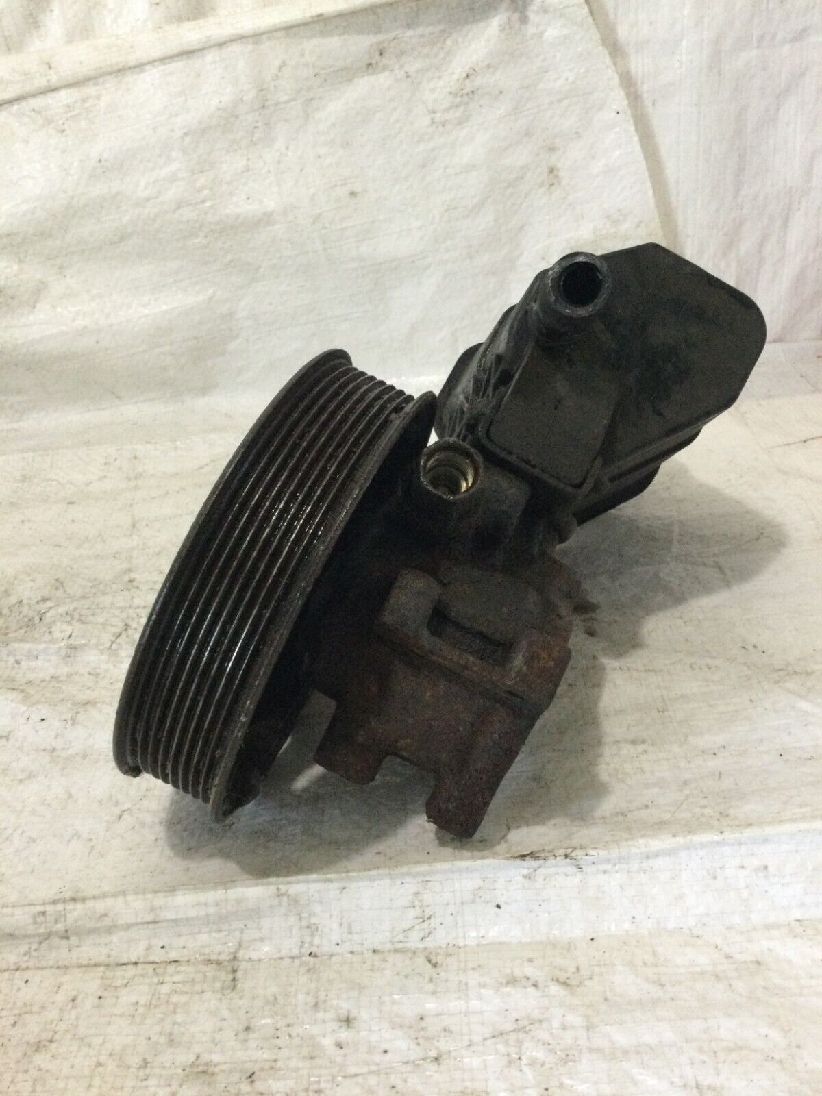 Power Steering Pump w/Pulley 52113925AK 2006 Dodge Ram 3500 5.9L Diesel