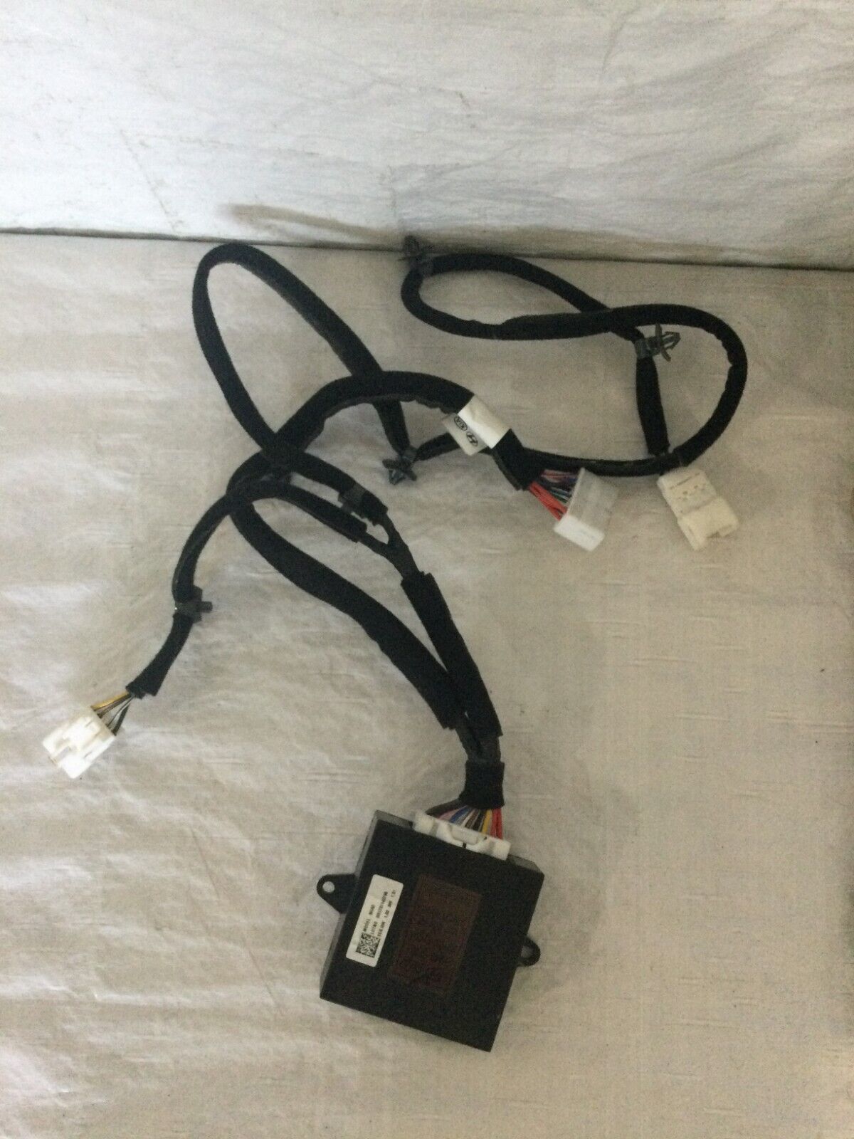 Hyundai Elantra 2017-2018 Hyundai 89196F2000 Rear Seat Heater Control Module OEM