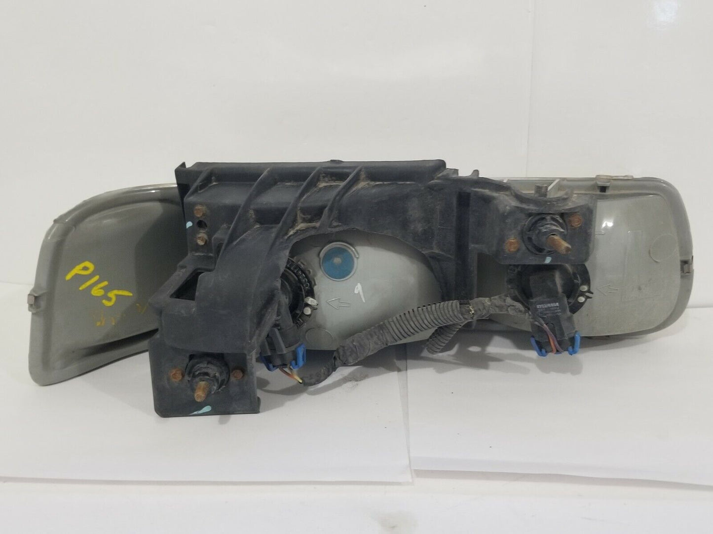 Driver Left Head light Headlamp OEM 99 00 01 02 Chevy Silverado 1500