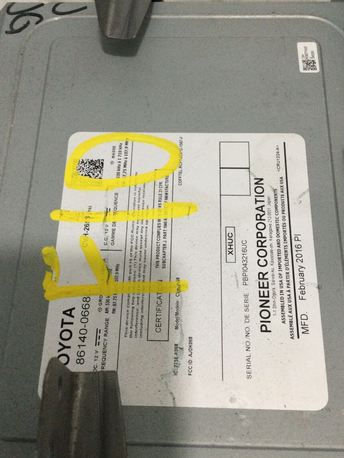 Toyota Camry 15-17 Radio Receiver Info Screen Display 86140-06680 OEM