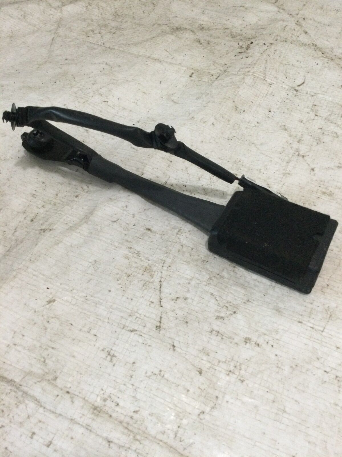 2023 Ford F-150 F150 Front Left Driver Side Seat Belt Buckle Latch OEM