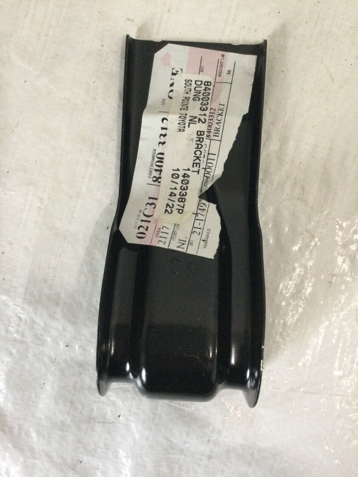 2021 Chevrolet Silverado 1500 Front Fender Upper Bracket OEM 84003312