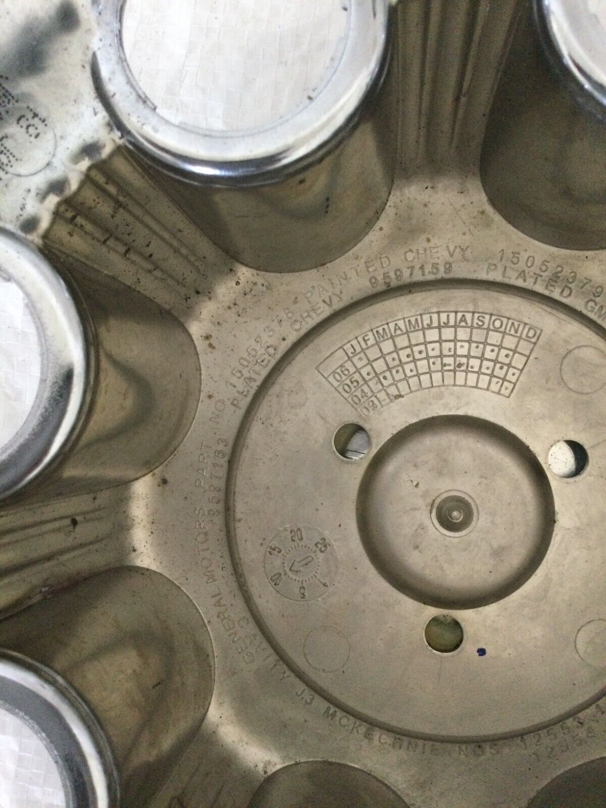 Wheel Center Hub Cap Cover 99-06 Silverado Sierra OEM 8 Lug Plastic