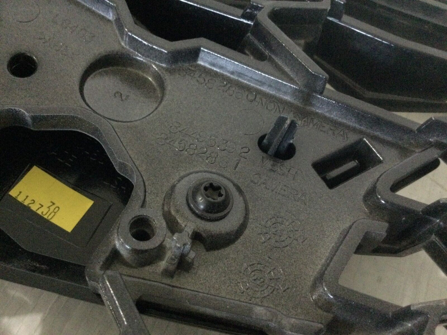 2019-2021 Cadillac XT4 Sport Front Grille W/ Emblem OEM 84582861