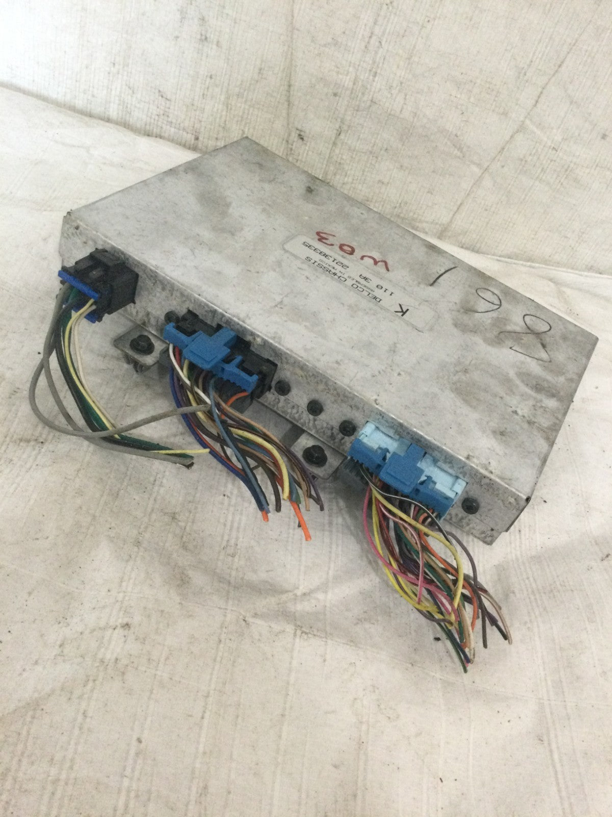 1997 Cadillac Seville Suspension Control Module OEM 22138335