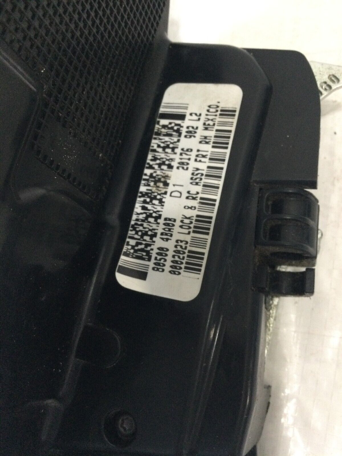2020 Nissan Rogue Front Right Door Lock Actuator OEM 805004BA0B