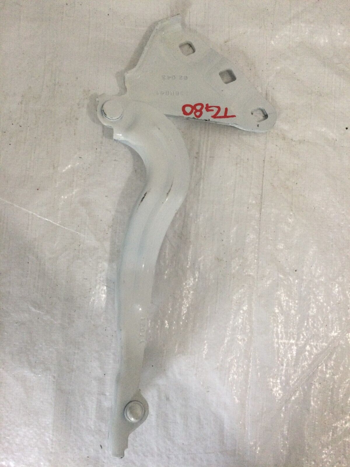 2021 Chevrolet Silverado 1500 Front Left Hinge 3388841 OEM