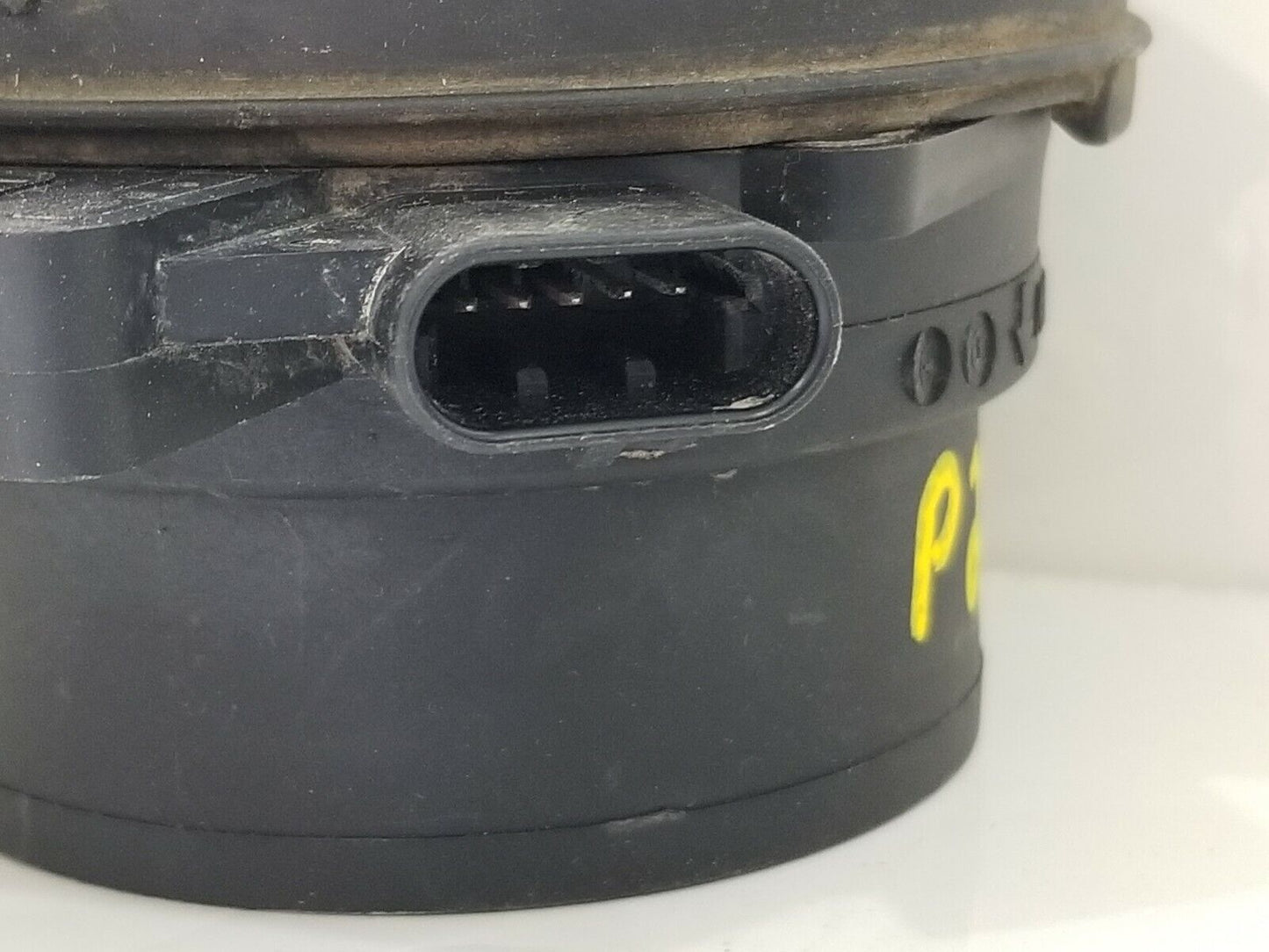 Chevrolet Silverado 1500 Mass Air Flow Sensor 25168491 OEM