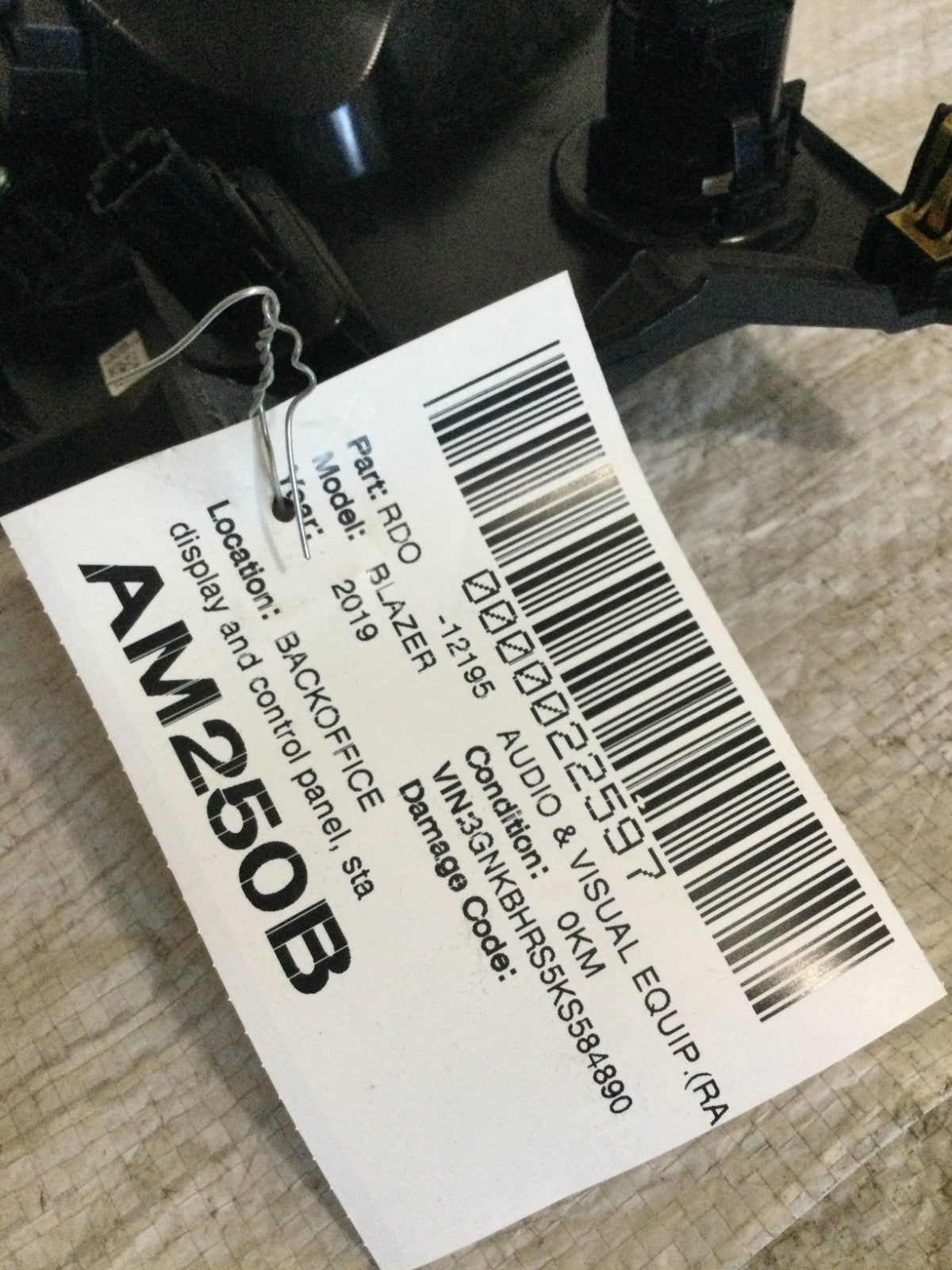 2019-2021 Chevrolet Blazer Information Display Screen OEM 84563748